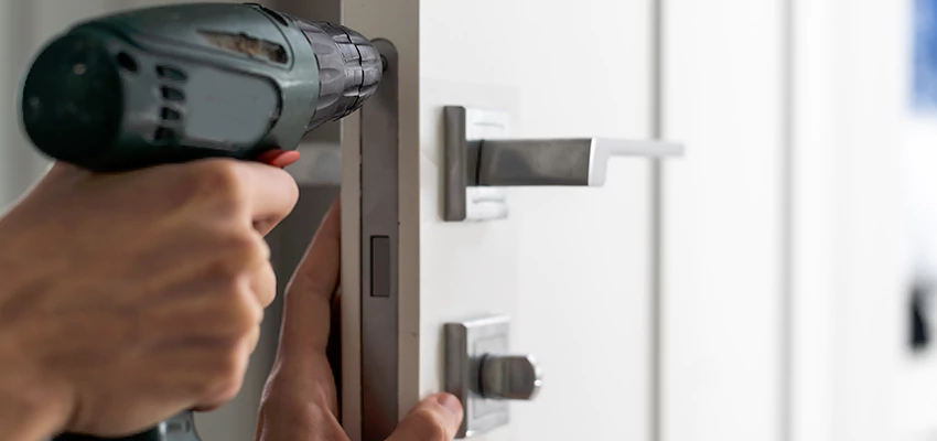 Locksmith For Lock Replacement Near Me in St Petersburg, FL