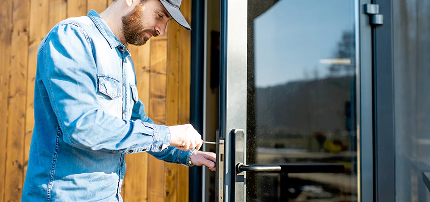 Frameless Glass Storefront Door Locks Replacement in St Petersburg, FL