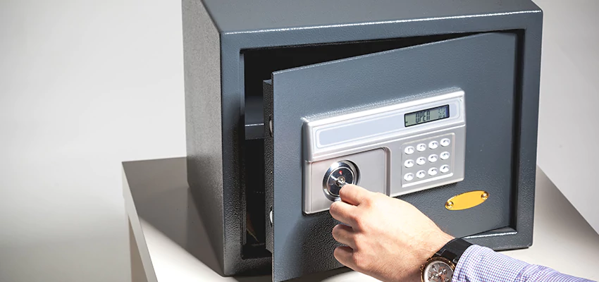 Jewelry Safe Unlocking Service in St Petersburg, Florida